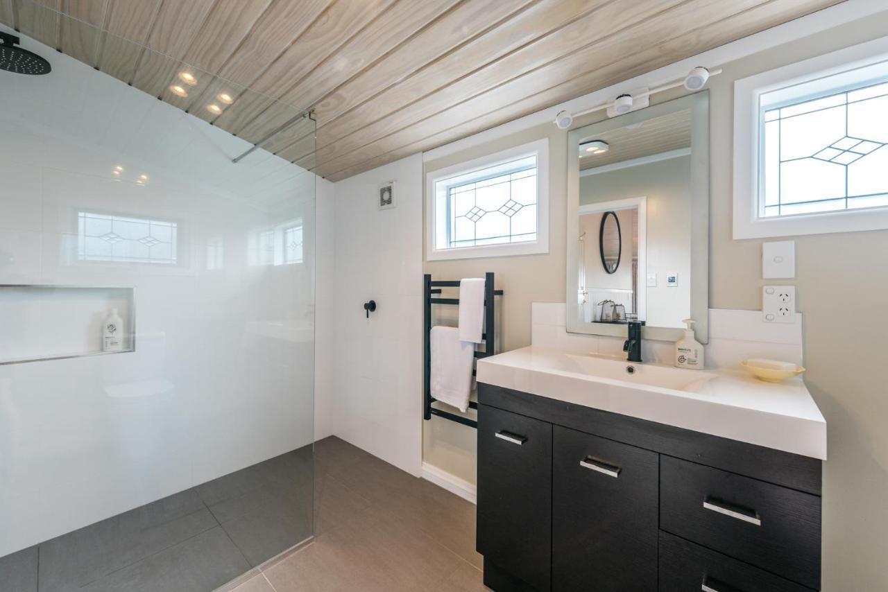 Pohutukawa Cottage, Waiheke Island Surfdale エクステリア 写真