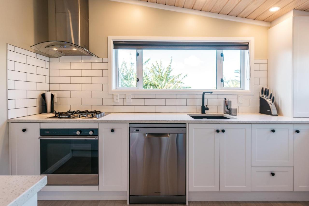 Pohutukawa Cottage, Waiheke Island Surfdale エクステリア 写真